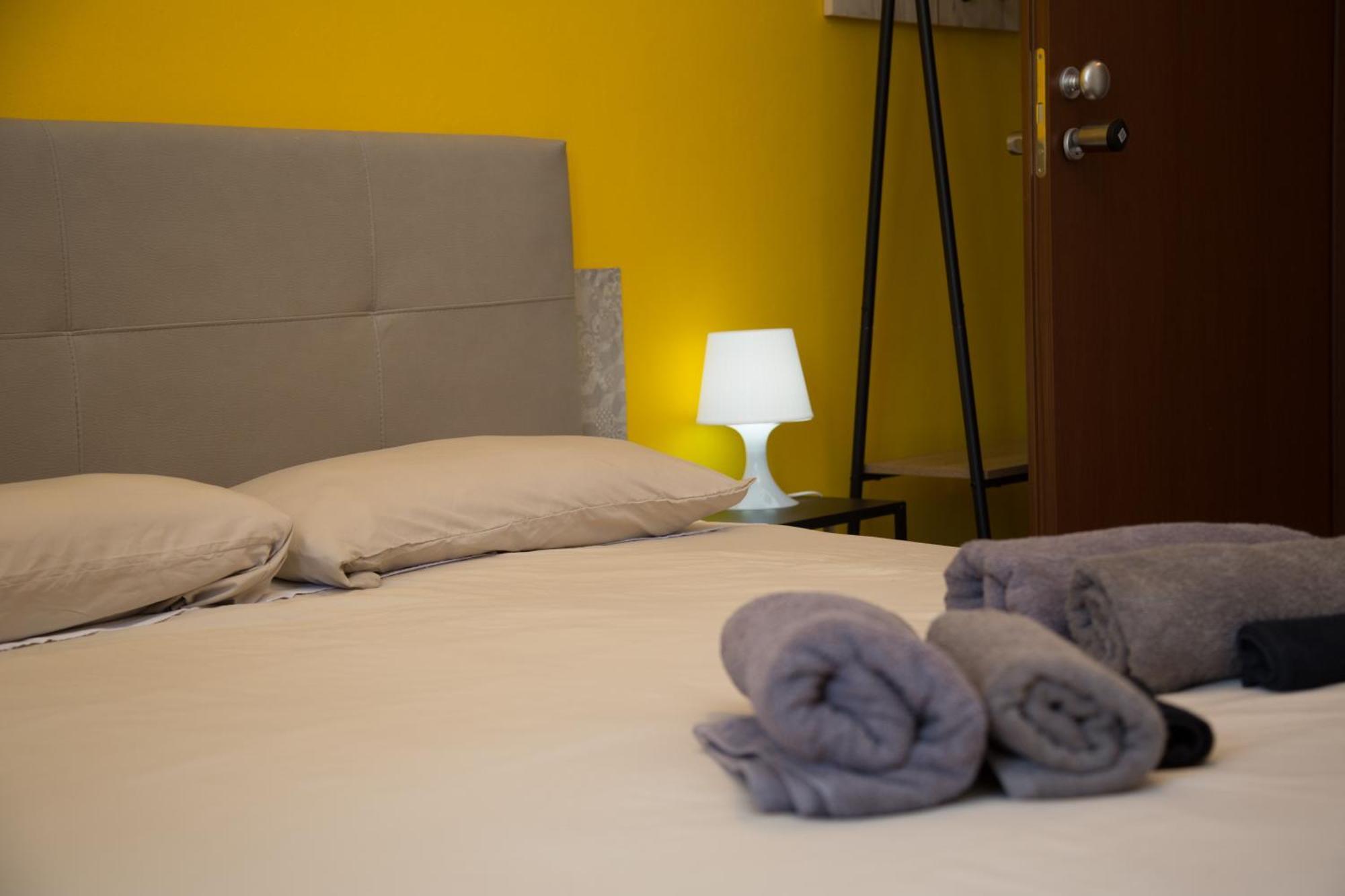Guest House Turin Metro Young ภายนอก รูปภาพ