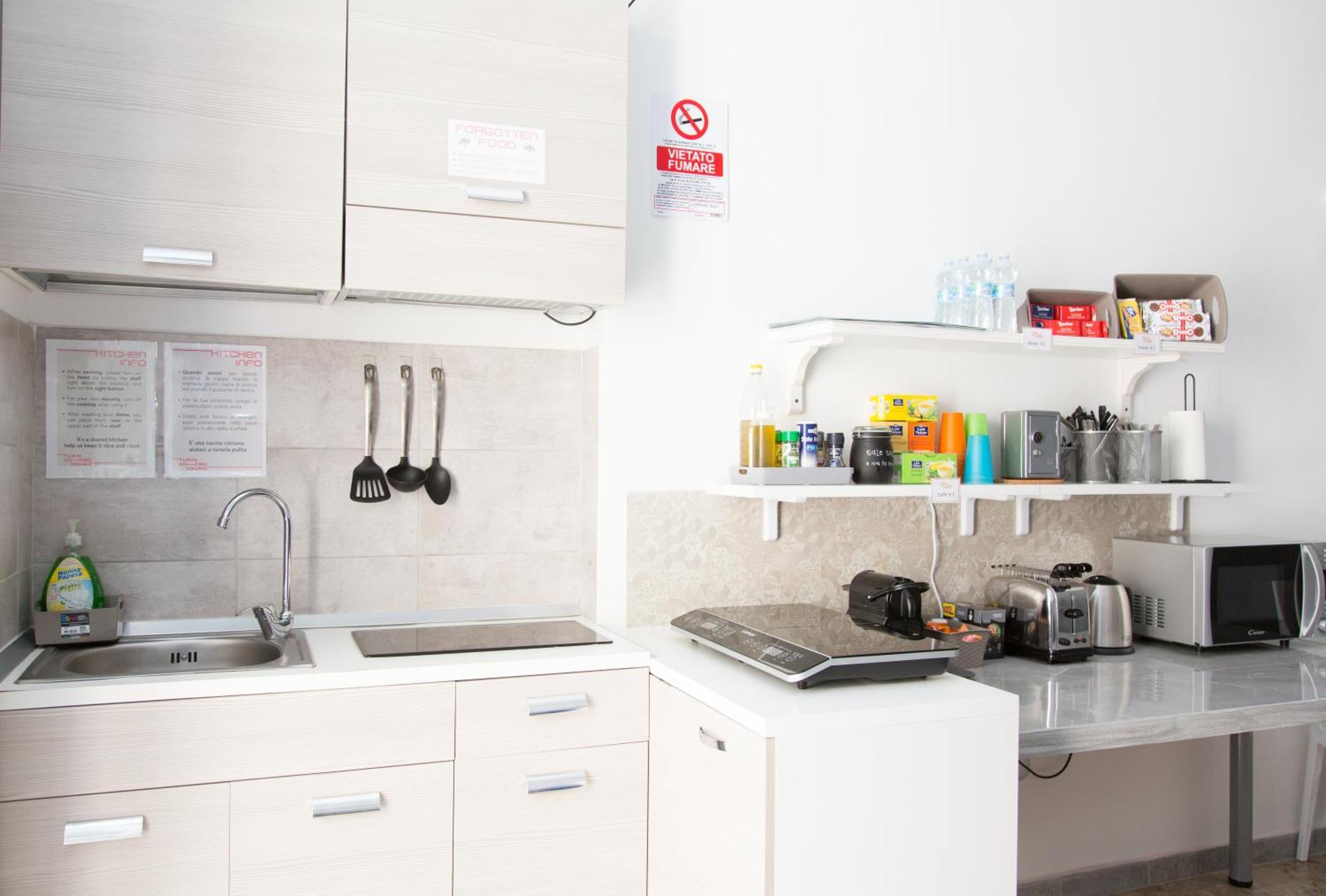 Guest House Turin Metro Young ภายนอก รูปภาพ