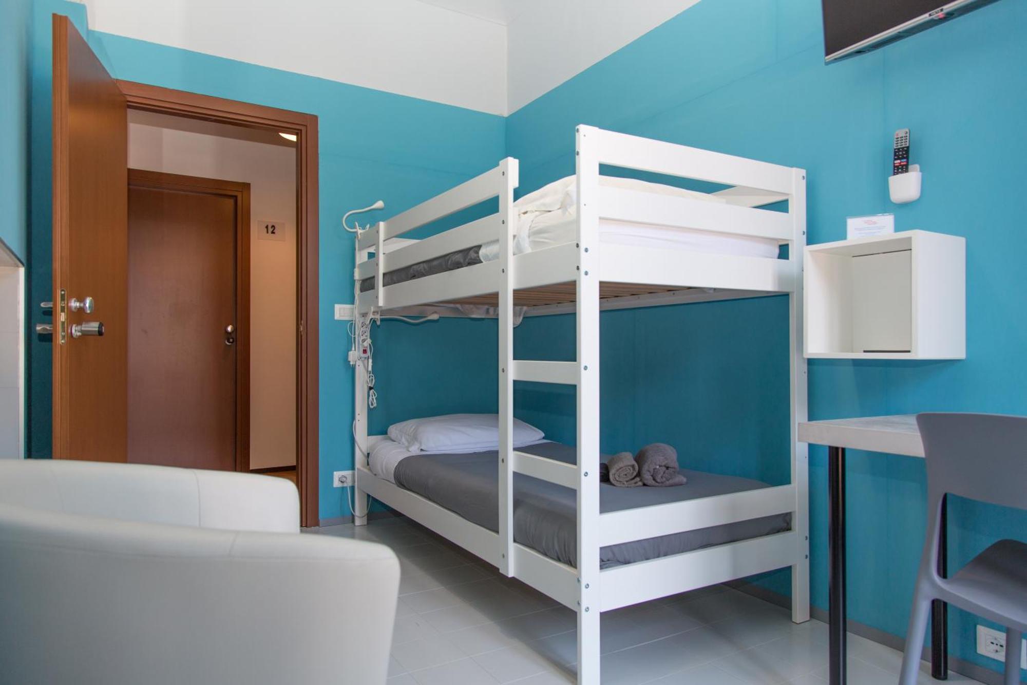 Guest House Turin Metro Young ภายนอก รูปภาพ