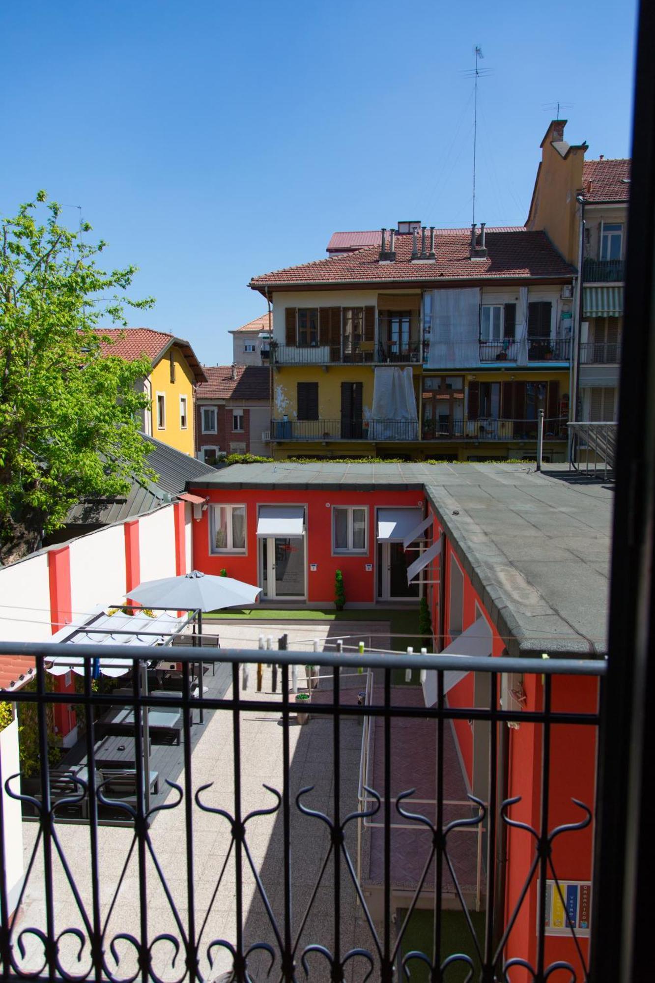 Guest House Turin Metro Young ภายนอก รูปภาพ